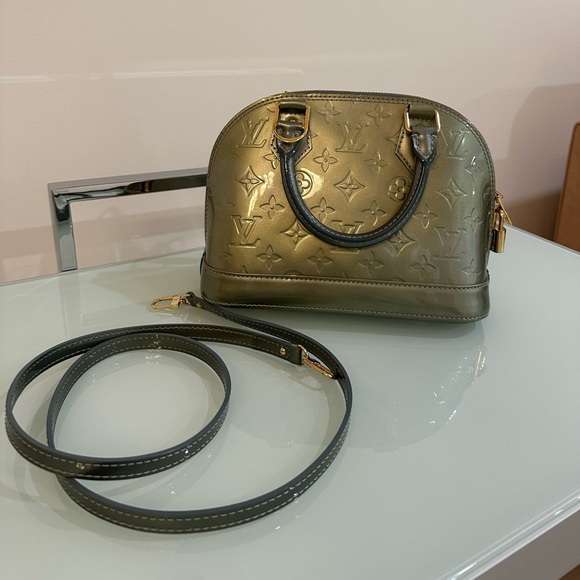 Louis Vuitton Vernis BB Alma - Picture 3 of 7